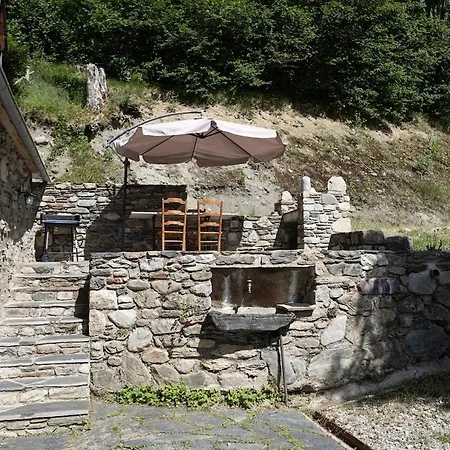 Authentique Grange Renovee لودنفيال